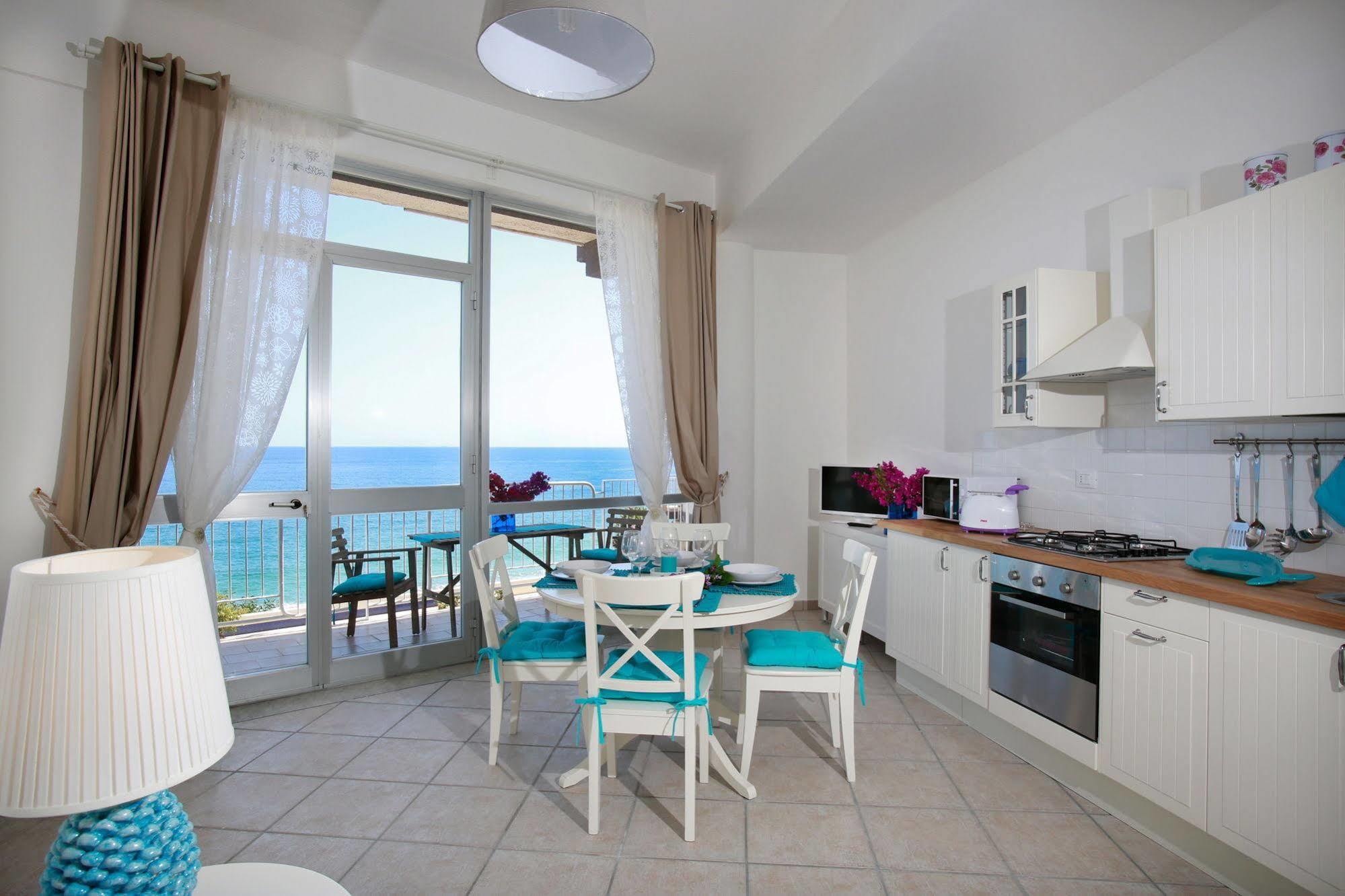 Taormina Holidays Residence Forza dʼAgro Екстериор снимка